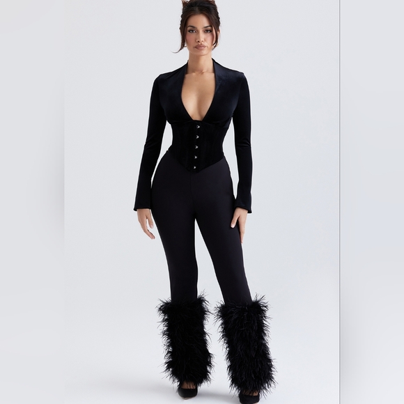 4S. NWT HOUSE OF CB LEONORA BLACK VELVET CORSET TOP - Picture 4 of 4